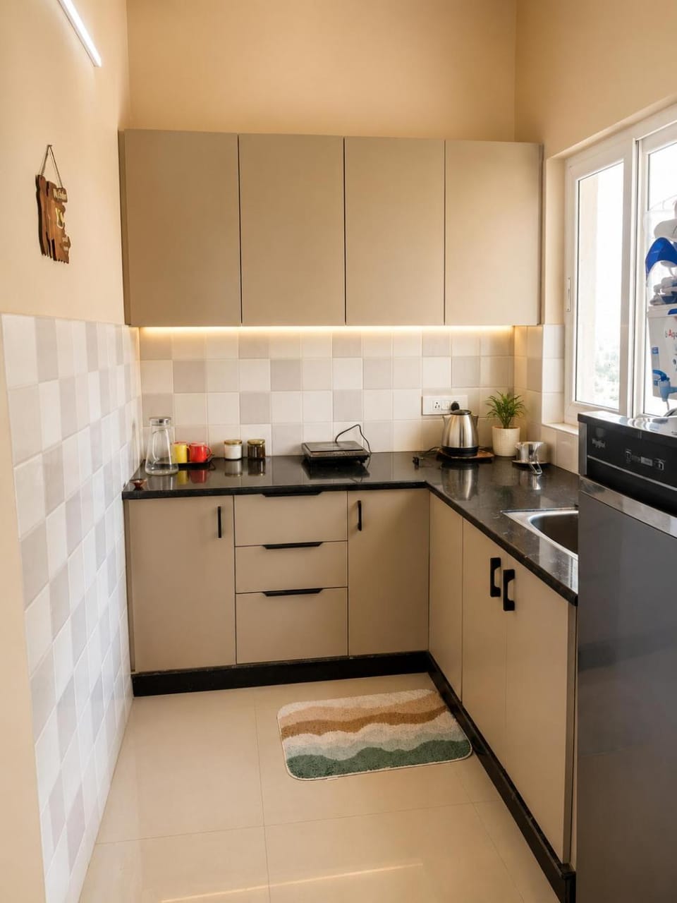 Kitchen or kitchenette