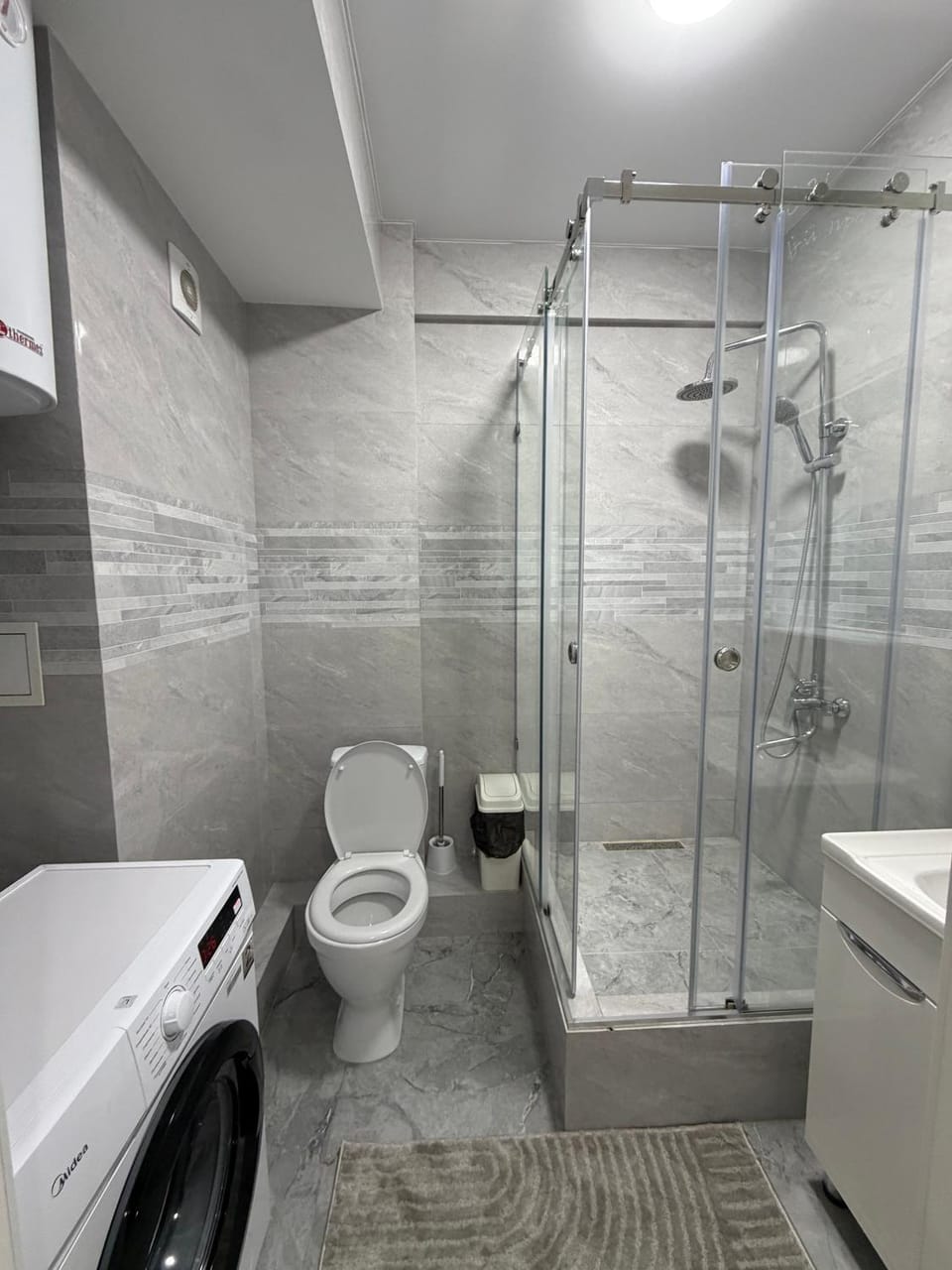 Shower, Toilet, washing machine