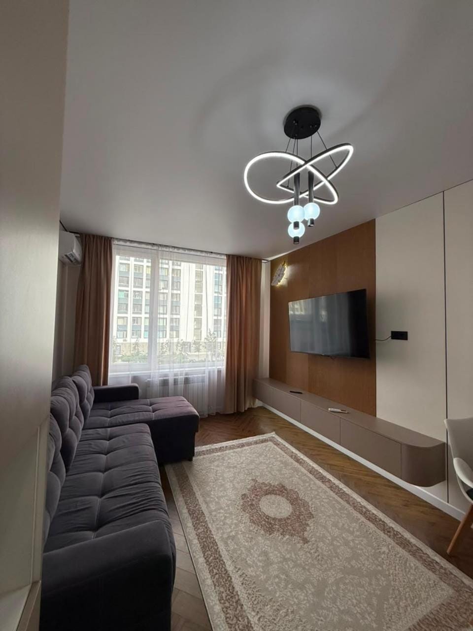Центр города, Барыс Арена, Астана Арена, Ботанический сад Apartment in Kazakhstan