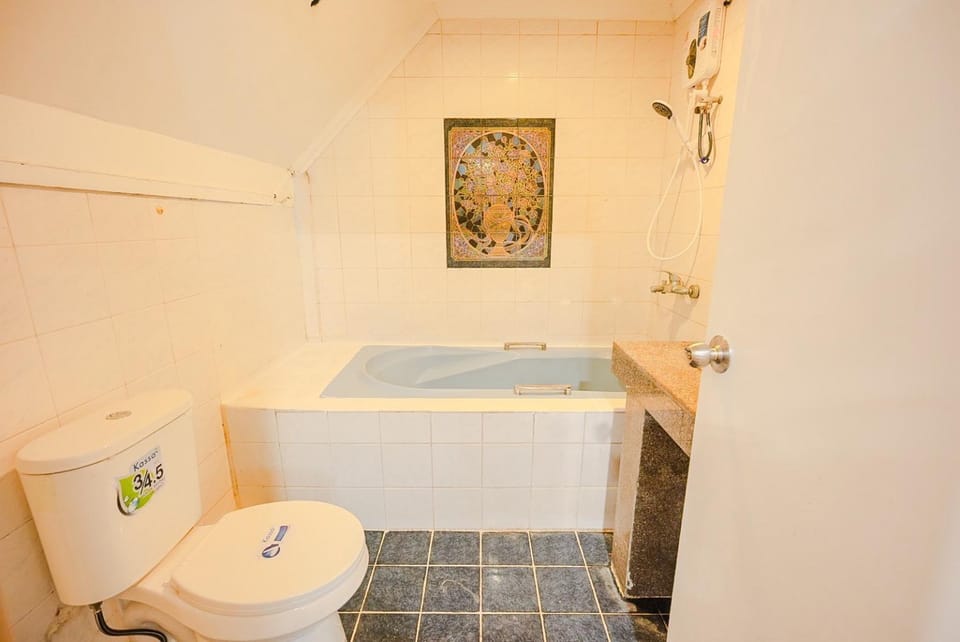 Toilet, Bathroom, Photo of the whole room