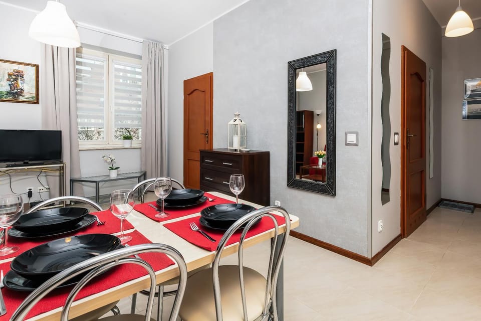 Communal lounge/ TV room, TV and multimedia, Kitchen or kitchenette, Living room, Seating area, Dining area, Evening entertainment