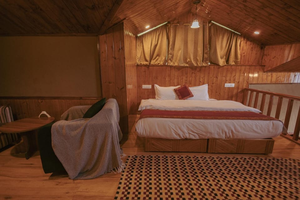 The Lazy and Slow Naggar, Manali Hotel in Himachal Pradesh