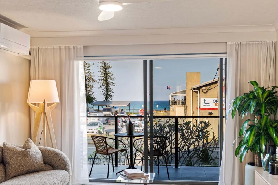 Albatross Avenue Apartments Apartment in Mermaid Beach
