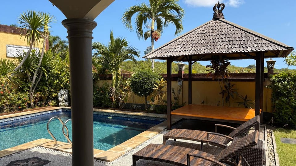 Pool view, Swimming pool
