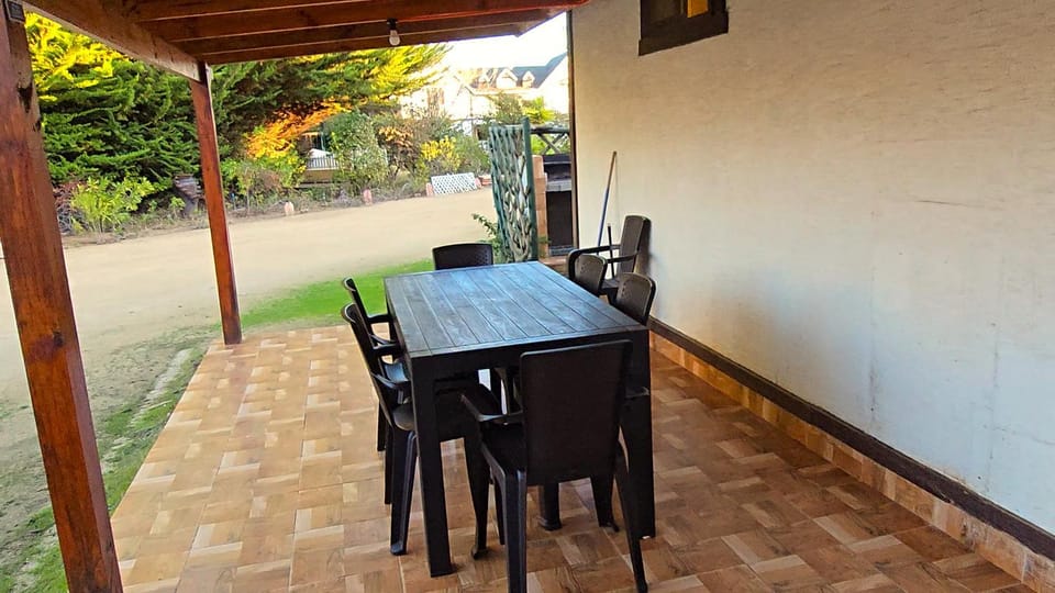 Off site, BBQ facilities, BBQ facilities, Garden, Balcony/Terrace, Dining area, Garden view