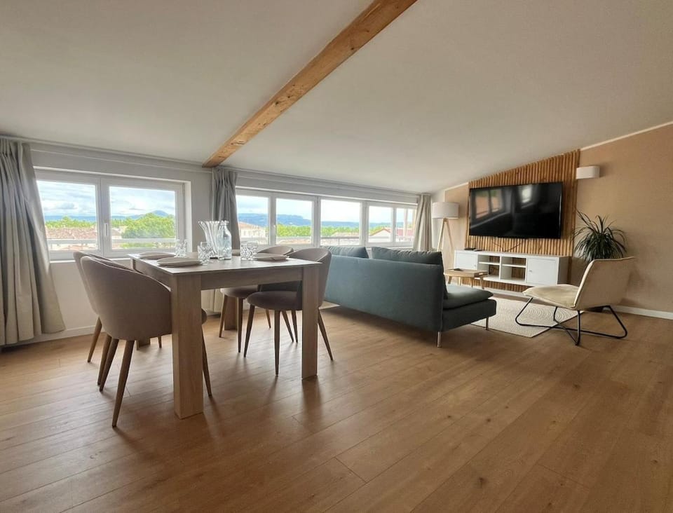 Appartement climatisé avec vue Sainte-Victoire Apartment in Pertuis