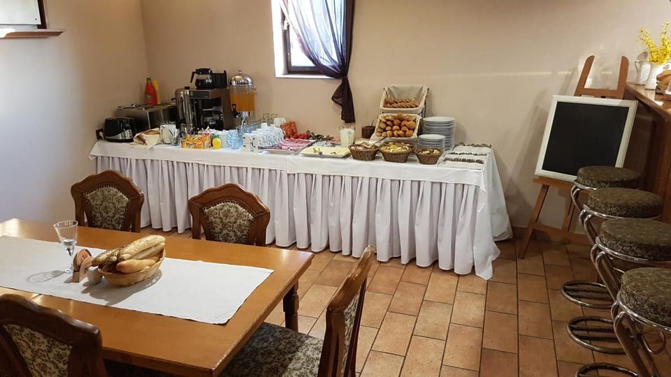 Restaurant/places to eat, Breakfast
