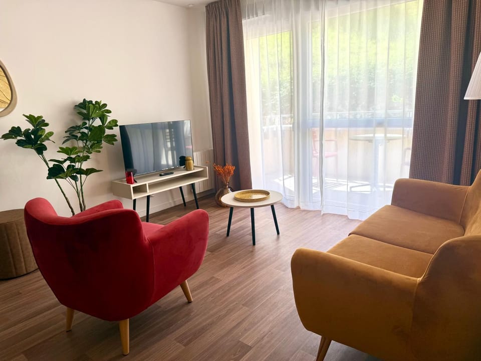 DOMITYS - L'Alezane Apartment hotel in Saint-Lô