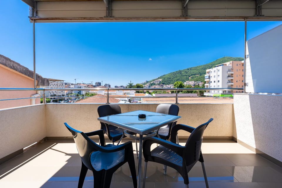 Day, View (from property/room), Balcony/Terrace, Dining area