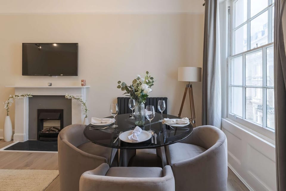 Charming 1BR Near Hyde Park & Paddington Apartment in City of Westminster