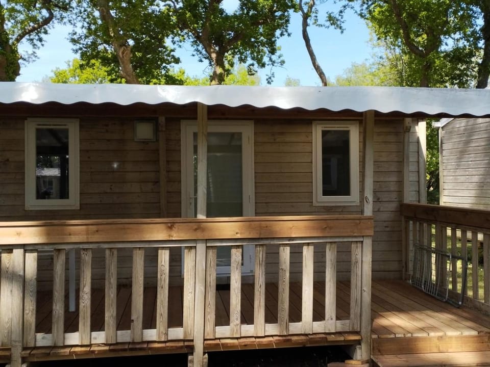 Sweet-Mobilhome21 Campground/ 
RV Resort in Fouesnant