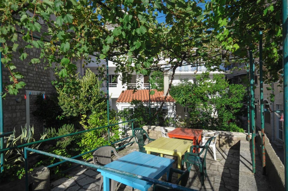Garden, Seating area