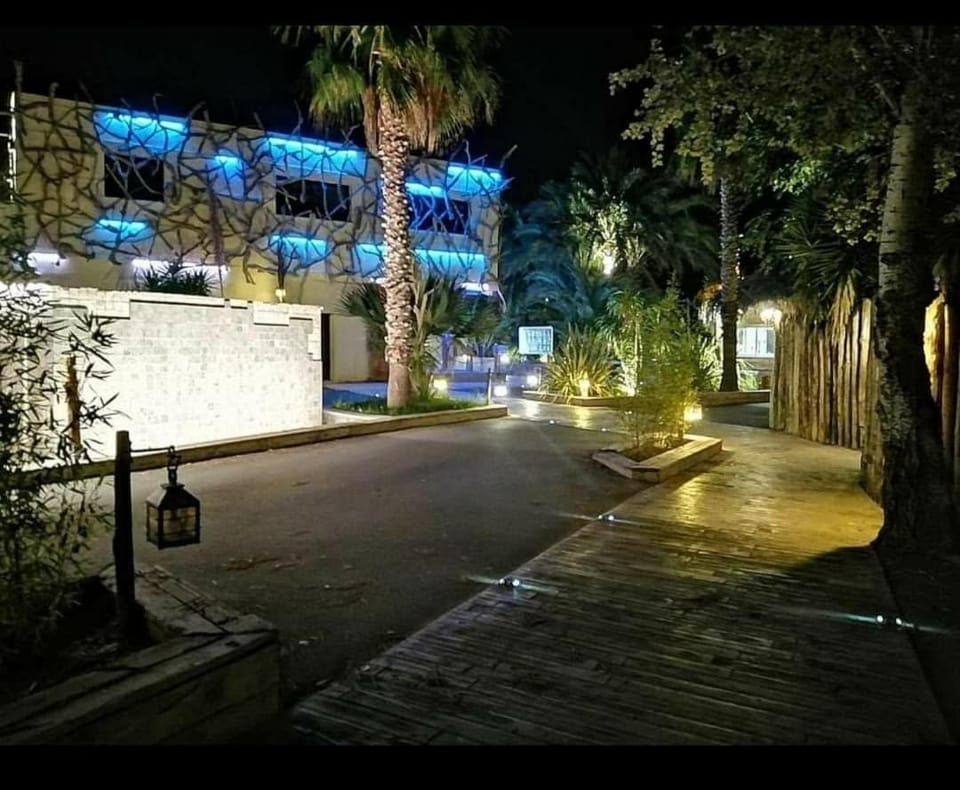 Mobil Home 3 chambres - Camping Les Sables d'Or Cap D'Agde Campground/ 
RV Resort in Agde
