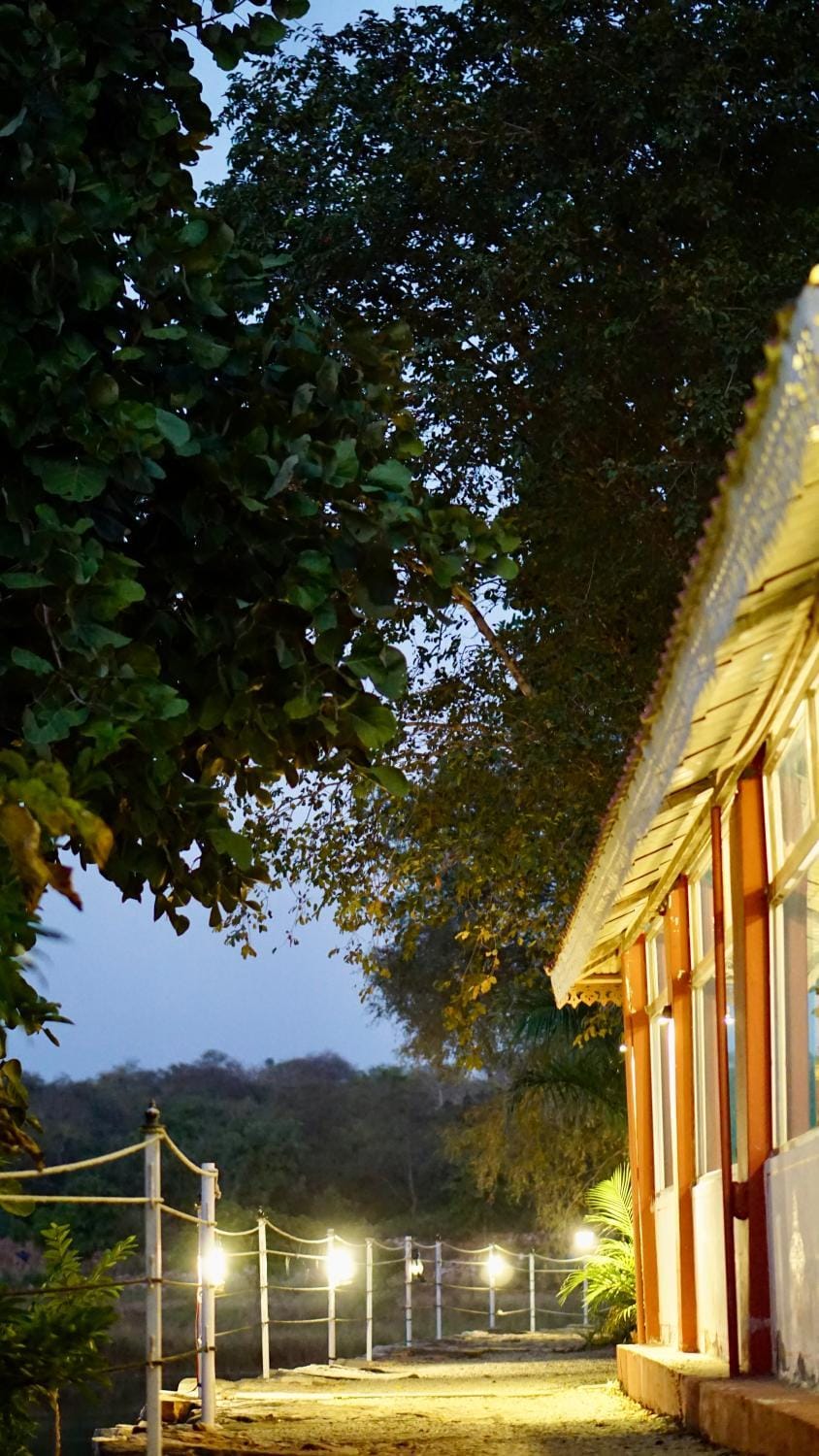Property building, Natural landscape, Garden view