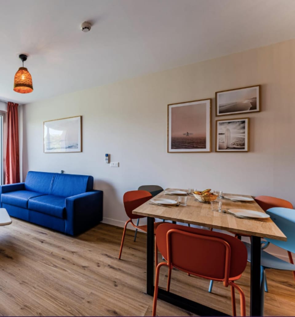 Nice apartment for 4 with parking in La Teste Apartment hotel in Gujan-Mestras