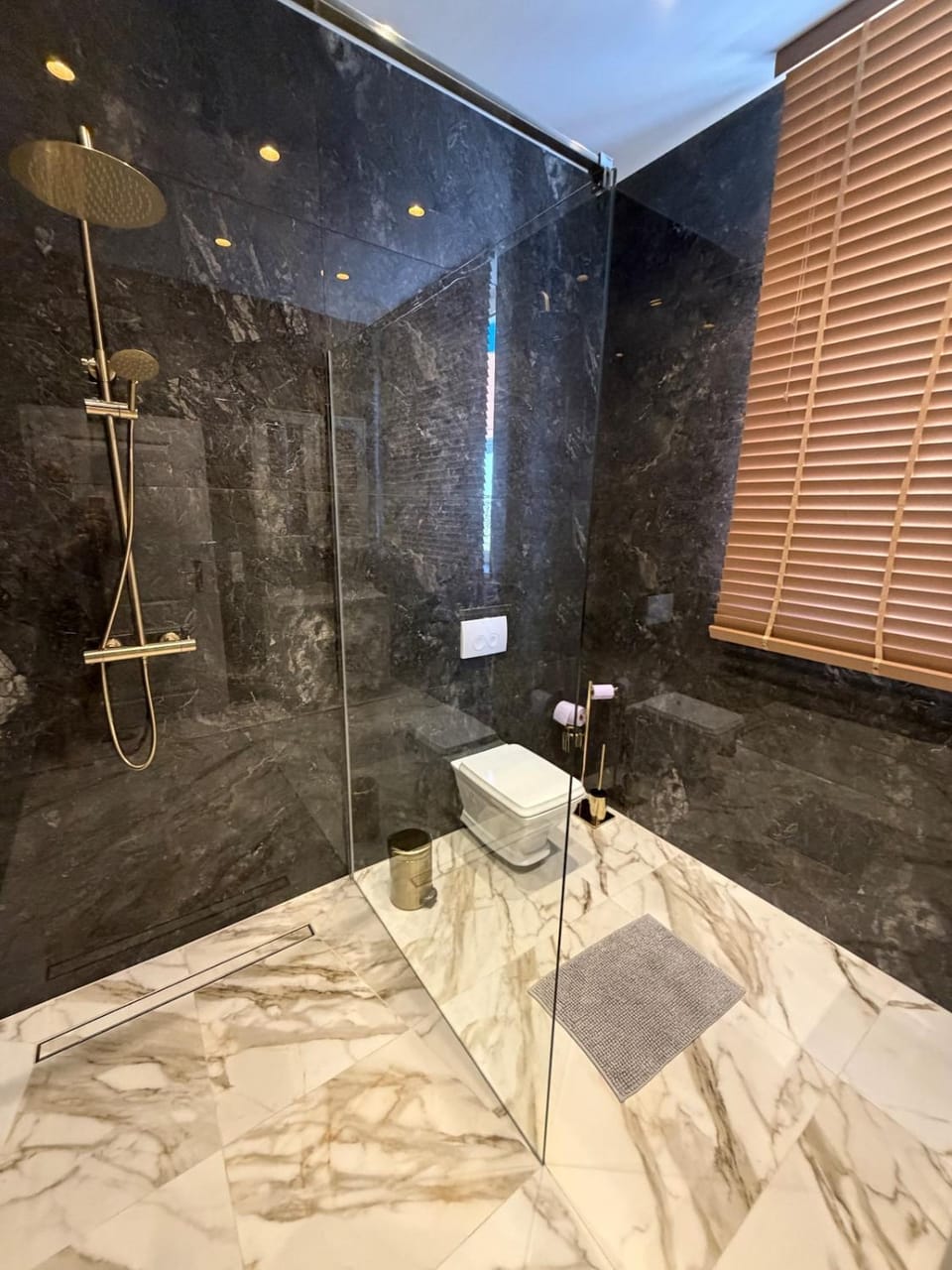 Shower, Toilet, Bathroom