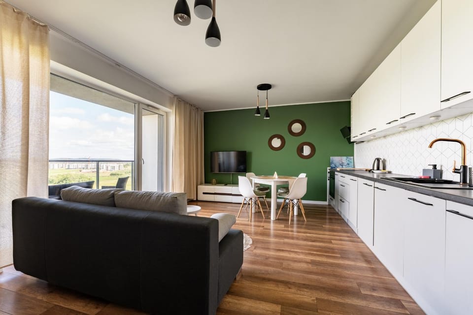 Kitchen or kitchenette, Living room, Seating area, Dining area, stove