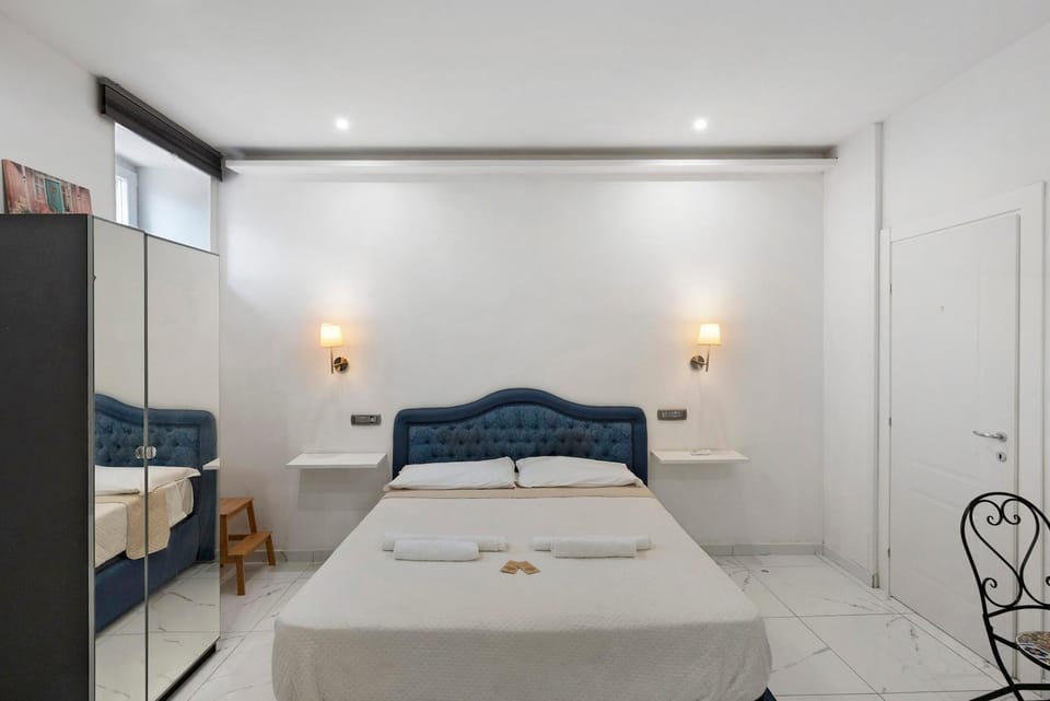 Living room, Bedroom
