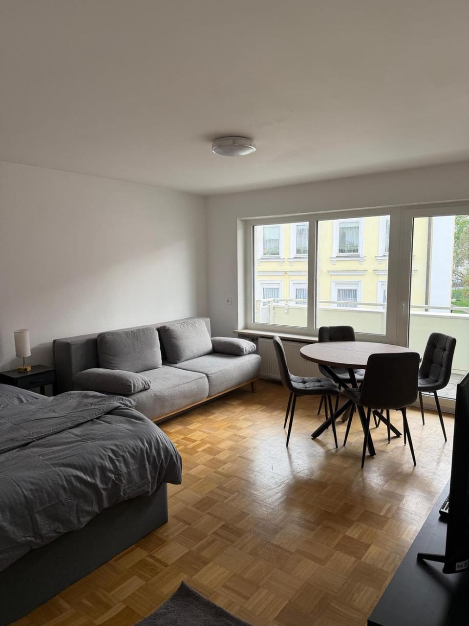 Cozy Studio with great public transport connectivety Apartment in Landshut