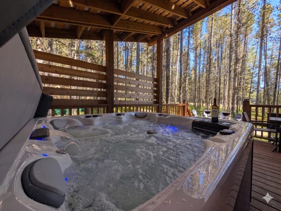 SHOTGUN CHALET: ATV Mtn Trail Access Yellowstone WiFi House in Idaho