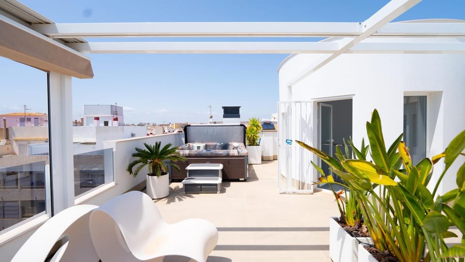 Hot Tub, Hot Tub, Solarium, Balcony/Terrace, Balcony/Terrace, Spa and wellness centre/facilities, sunbed