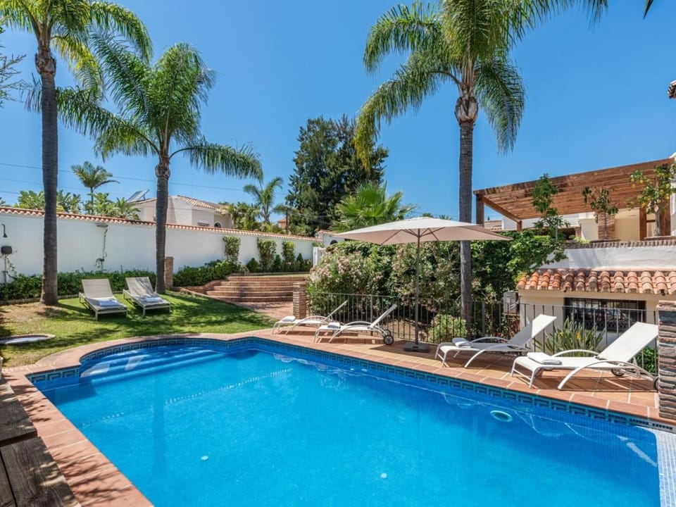 Villa Amapolas 222 House in Marbella