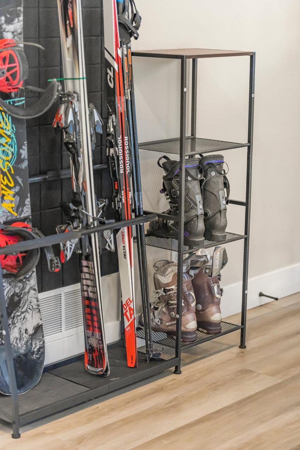 VICTOR DREAMWEAVER: Teton Mtns Grand Targhee Skiing Trails Snowmobiling Condo House in Victor