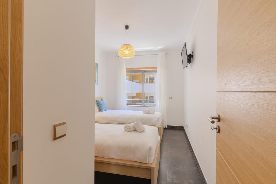#387 Family-Friendly Apartment Near the Beach Apartment in Praia de Armação de Pêra