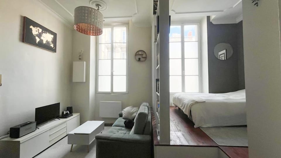 Charming Studio in the Heart of Bordeaux Apartment in Bordeaux