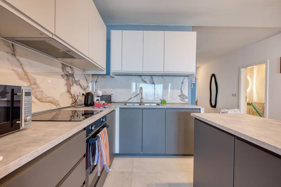 Modern Apartment with Sea View Qawra Apartment in Saint Paul's Bay