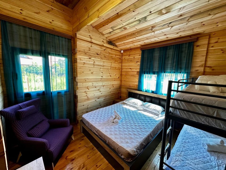 Bed, Bedroom, bunk bed