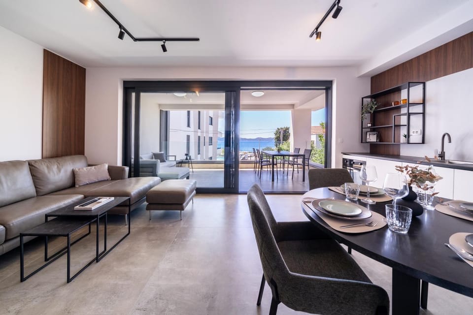 Kitchen or kitchenette, Living room, Dining area