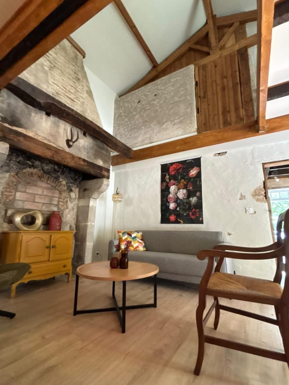 Living room, Seating area