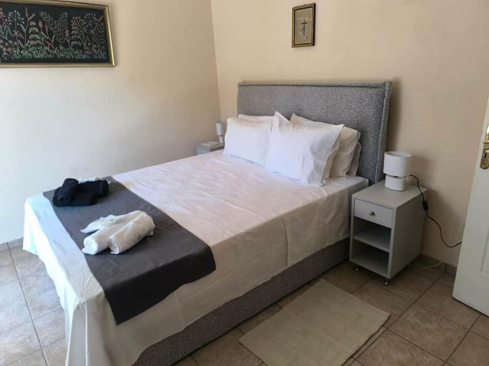 Kyparissia Sunset Retreat Apartment in Messenia