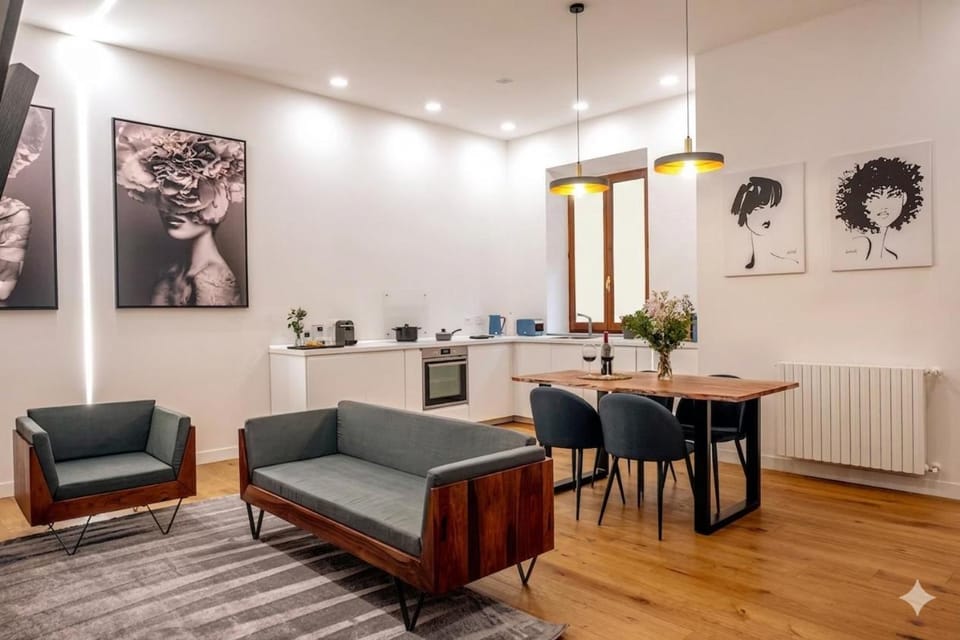 Living room, Dining area