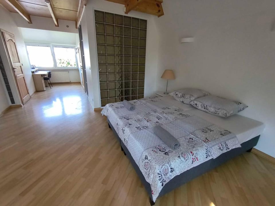 Fantastic-Inn Warszawa - FMW Pokój G House in Warsaw