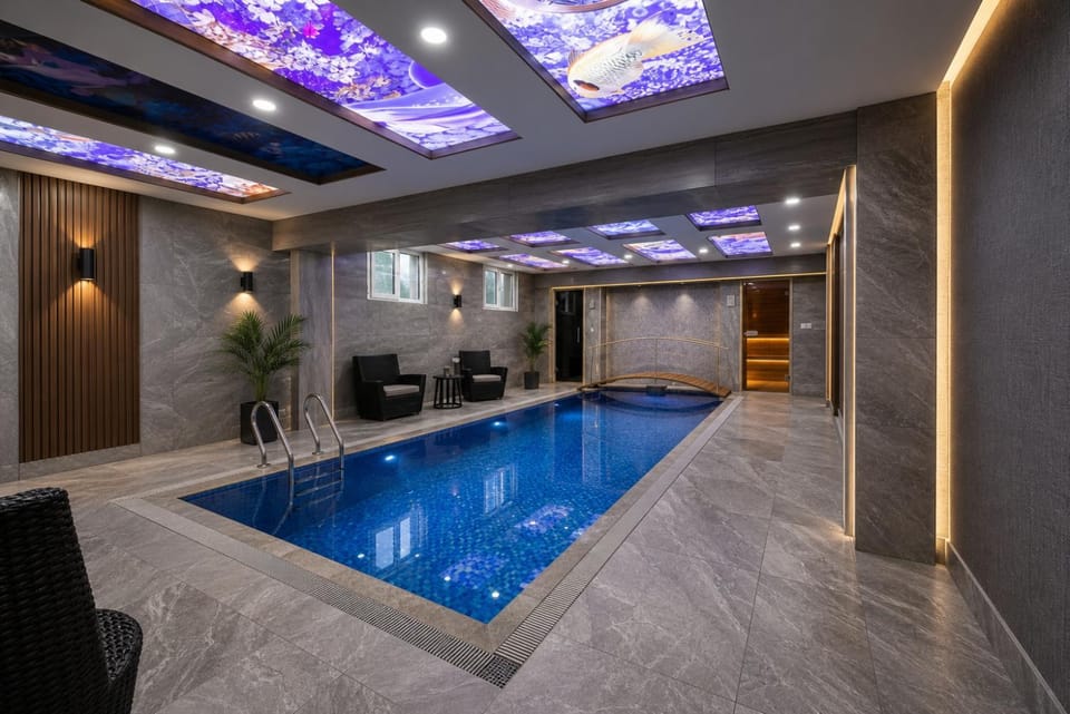 Pool view, Swimming pool
