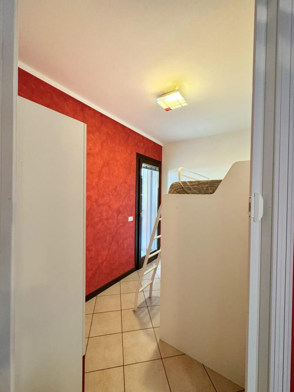 Bedroom, bunk bed