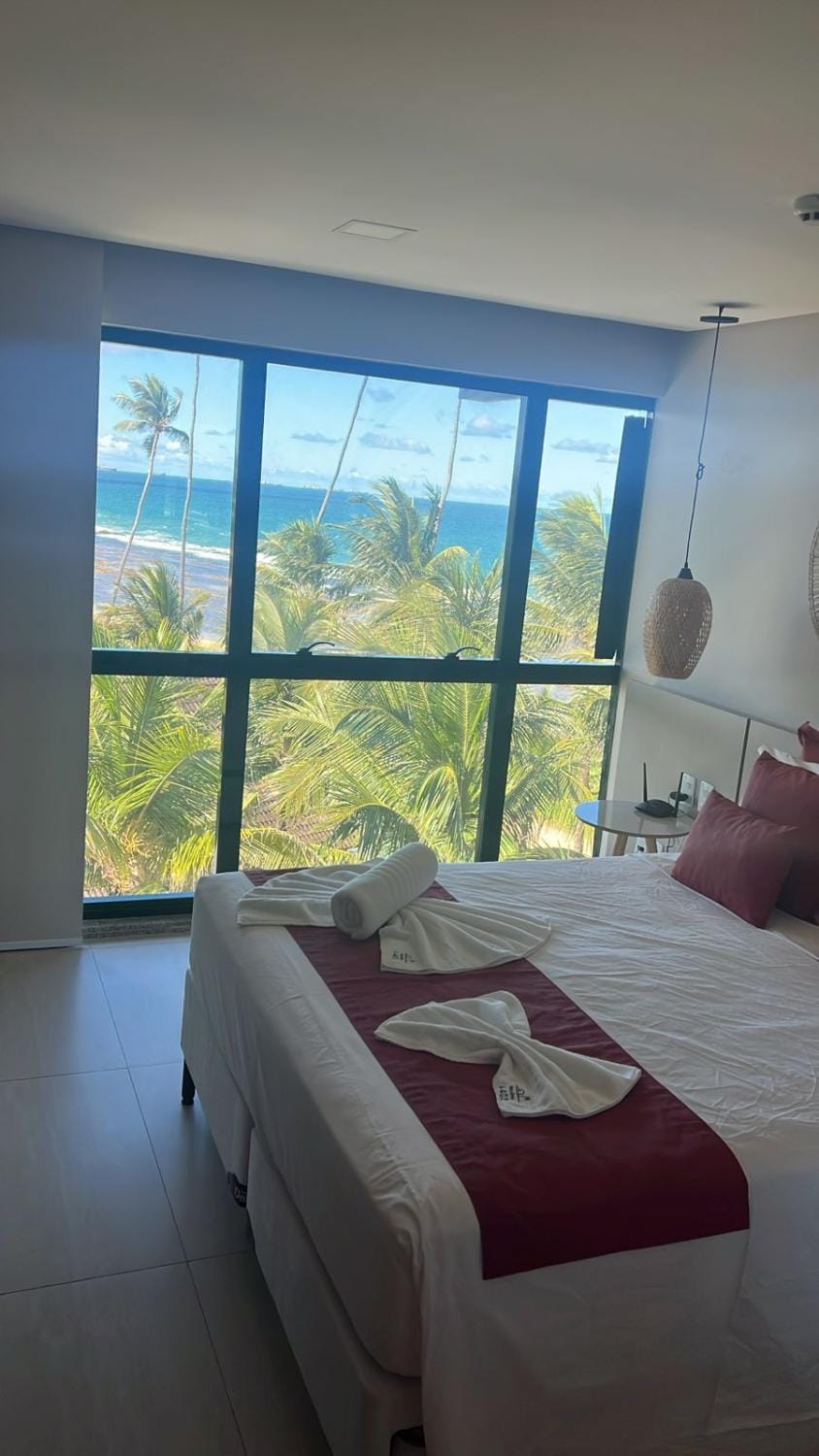 Photo of the whole room, Sea view
