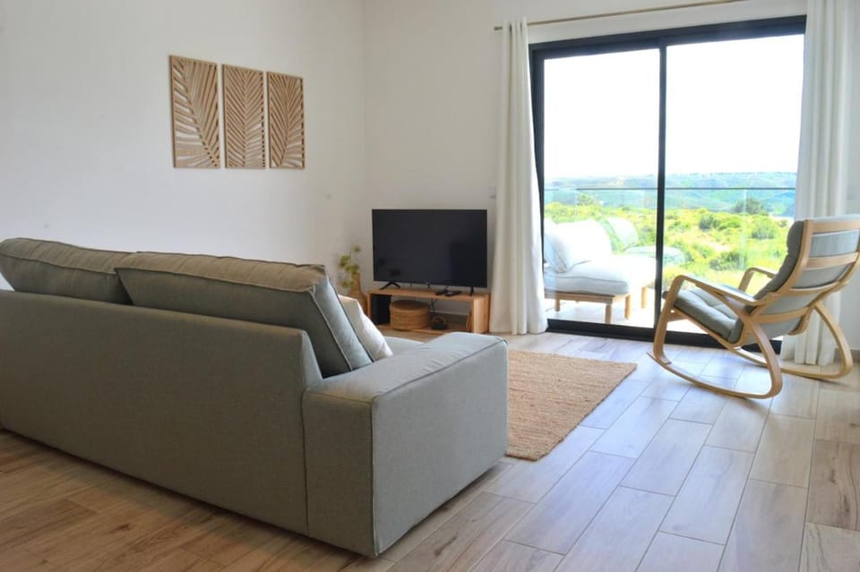 YOLO - Ocean and Nature Shelter Apartment in Faro District