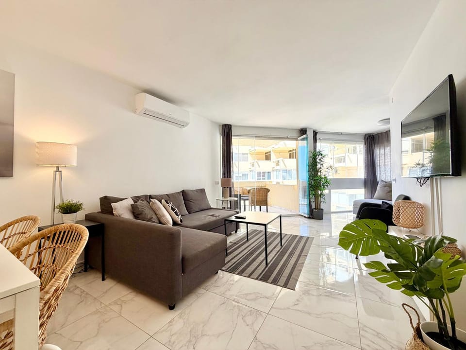 Marina Views Marbella Beachfront Center - EaW Homes Apartment in Marbella