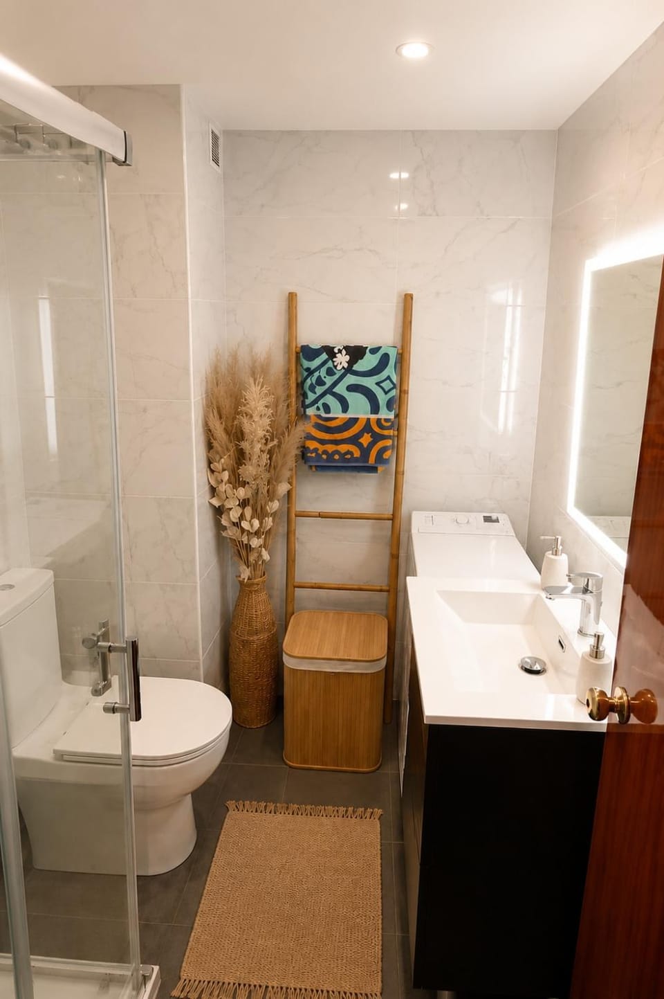 Comfortable studio less than 5 minutes from beaches, train station and shops Apartment in Antibes