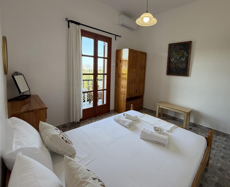 Pagonis Studios Skyros Apartment in Euboea