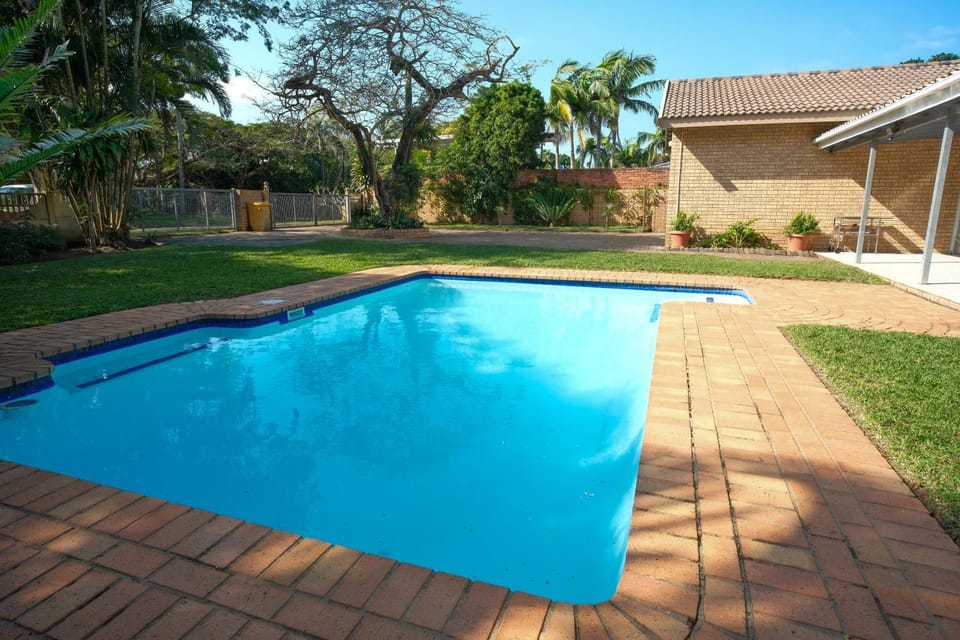 Garden, Swimming pool