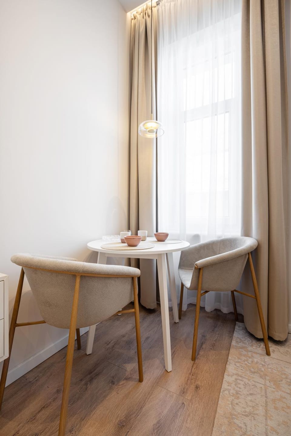 Seating area, Dining area, furniture