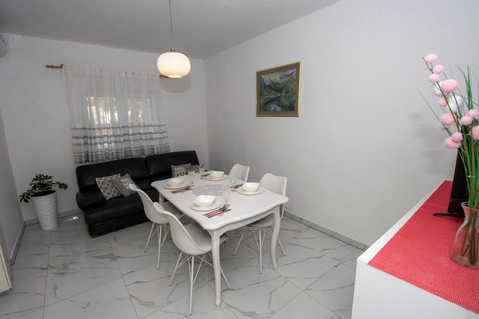 Apartmani Jasna Apartment in Split-Dalmatia County