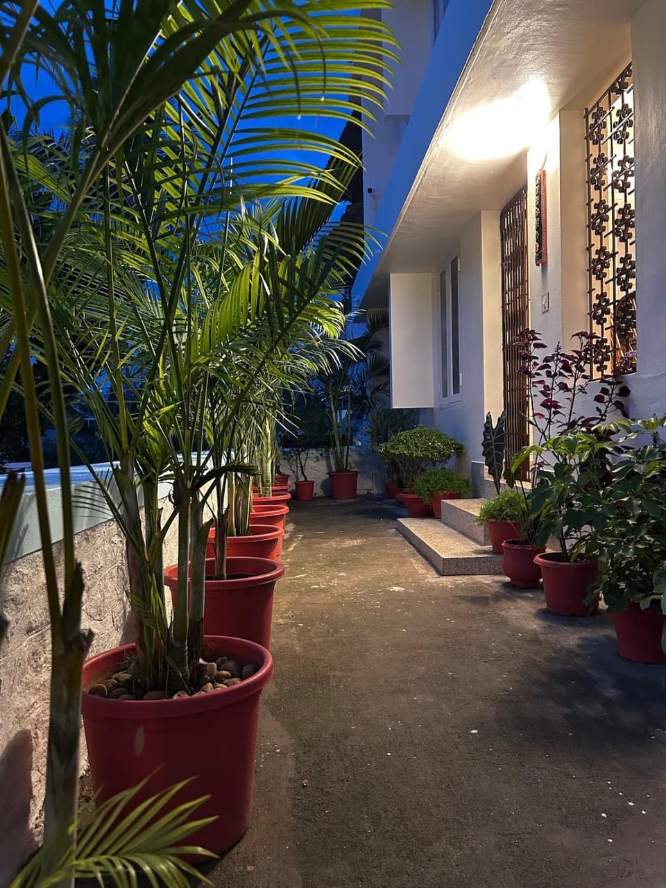 Facade/entrance