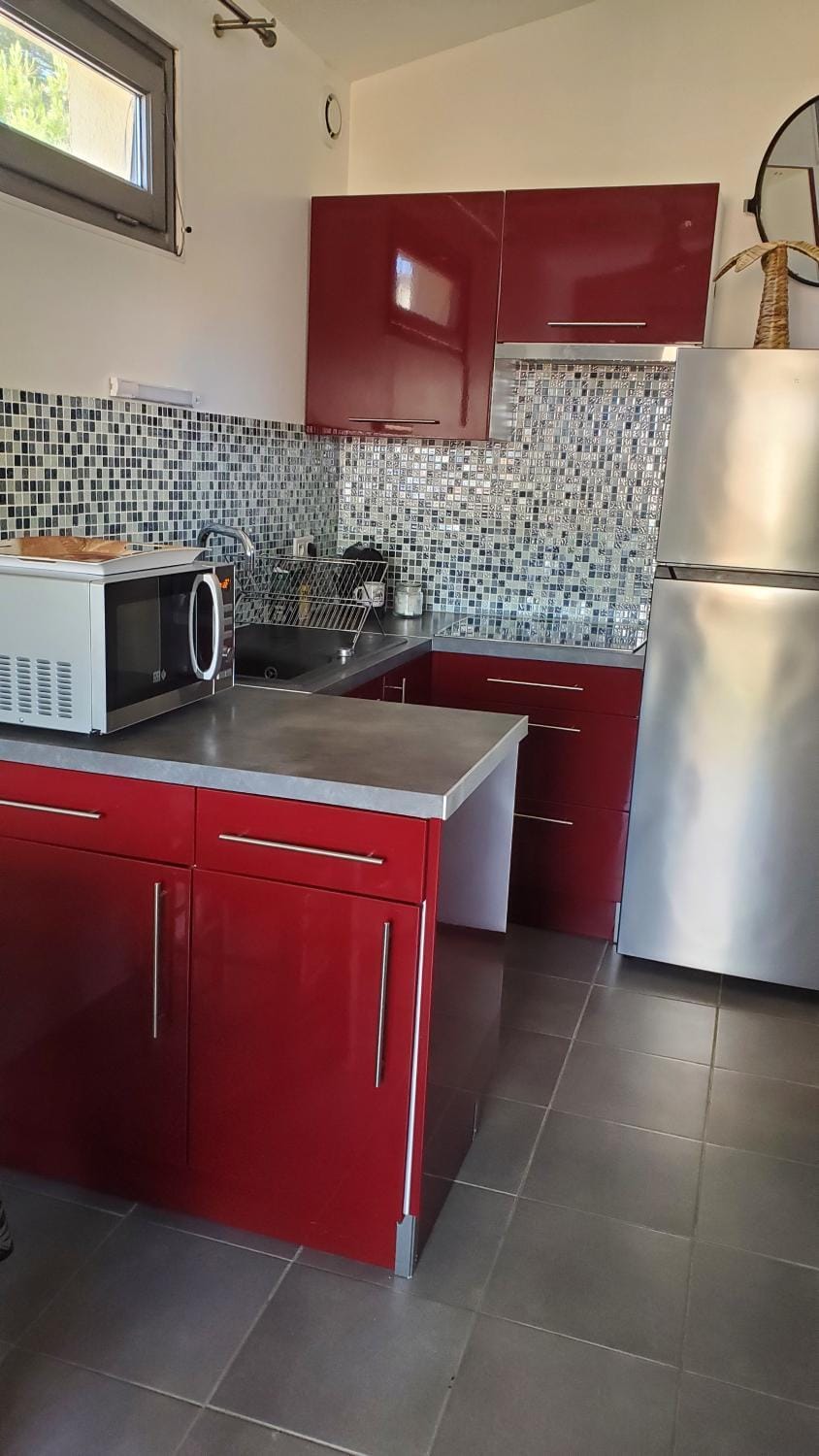 Kitchen or kitchenette, stove