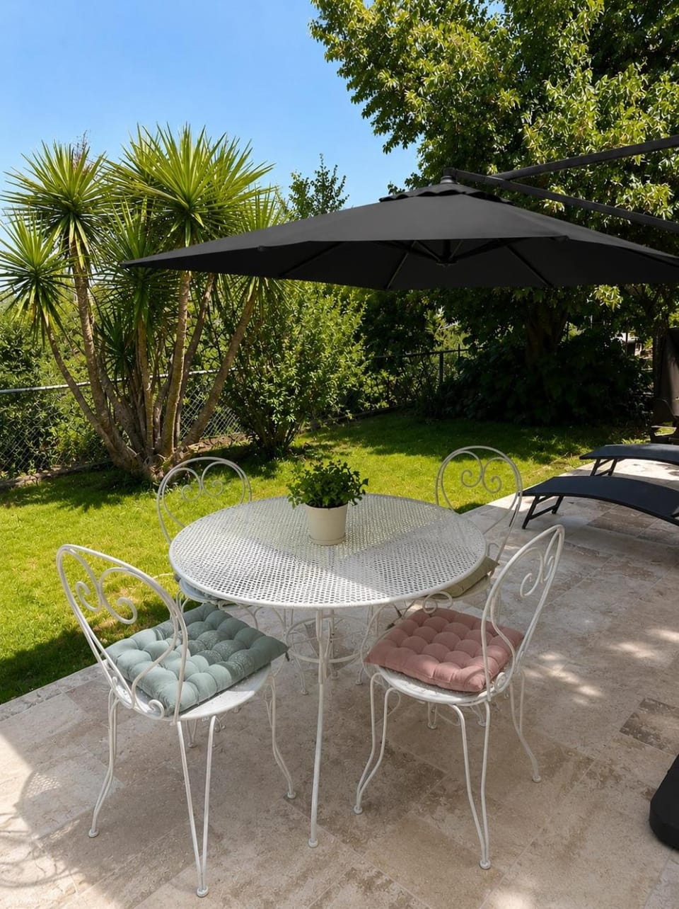 Proche Nice terrasse jardin vue exceptionnelle Apartment in French Riviera