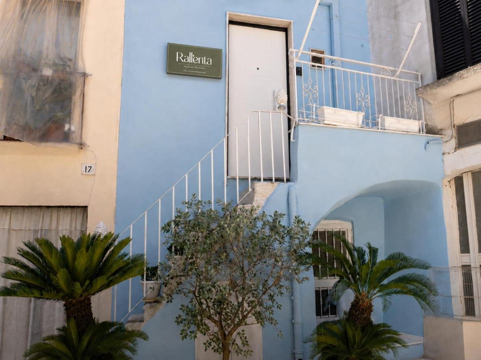 Property building, Day